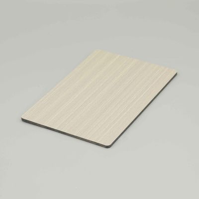 Houten aluminiumcompositpanel dat hout en aluminium combineert voor optimale prestaties