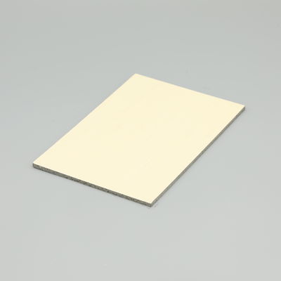 wit Kleur Aluminium Composite Panel Voor de constructie Gebouw Decoratie 4MM 1.22*2.44m