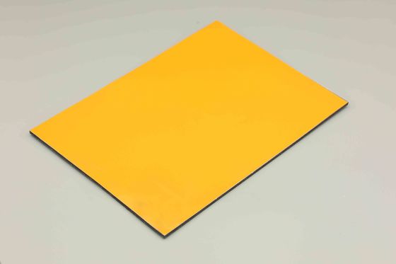Donkergeel 3 mm Acp Pe 1300 mm Breedte PE Gecoate Acp Wandbekleding Voor Plafonds