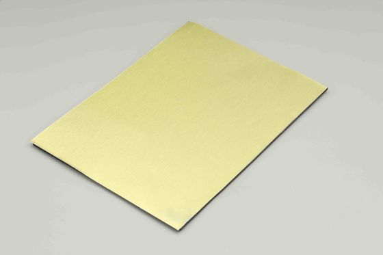 Uv-bestendig Pvdf Goud Geborsteld Aluminium Composiet Paneel Brandvertragend Acp Plaat 4MM 1.22 X 2.44m Pe Bekleding Lichtgewicht