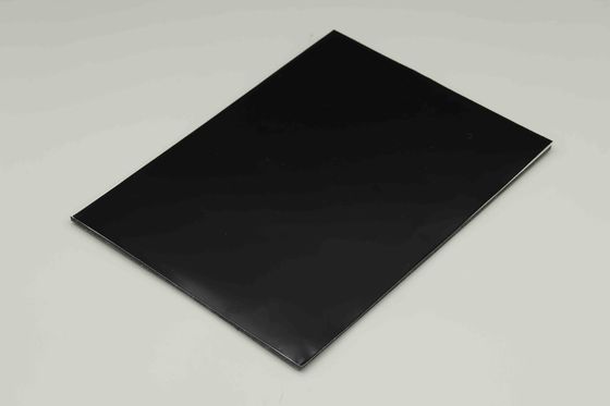 Zwart Spiegel Aluminium Composiet Paneel ACM Paneel met Brandclassificatie B1 UV-bestendigheid en 1.22*2.44m Afmeting