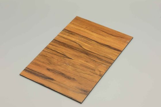 1220 X 2440 Houten aluminiumcompositpanel met een dikte van 3 mm, 4 mm en een HDPE-gecoat oppervlak