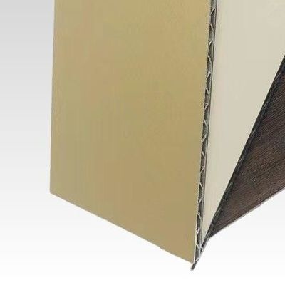 Aanpasbare 3D-patronen zorgen voor beide veiligheid Aluminium 3D-panelen A2 Brandveiligheid voldoet artistieke gevelverklaring